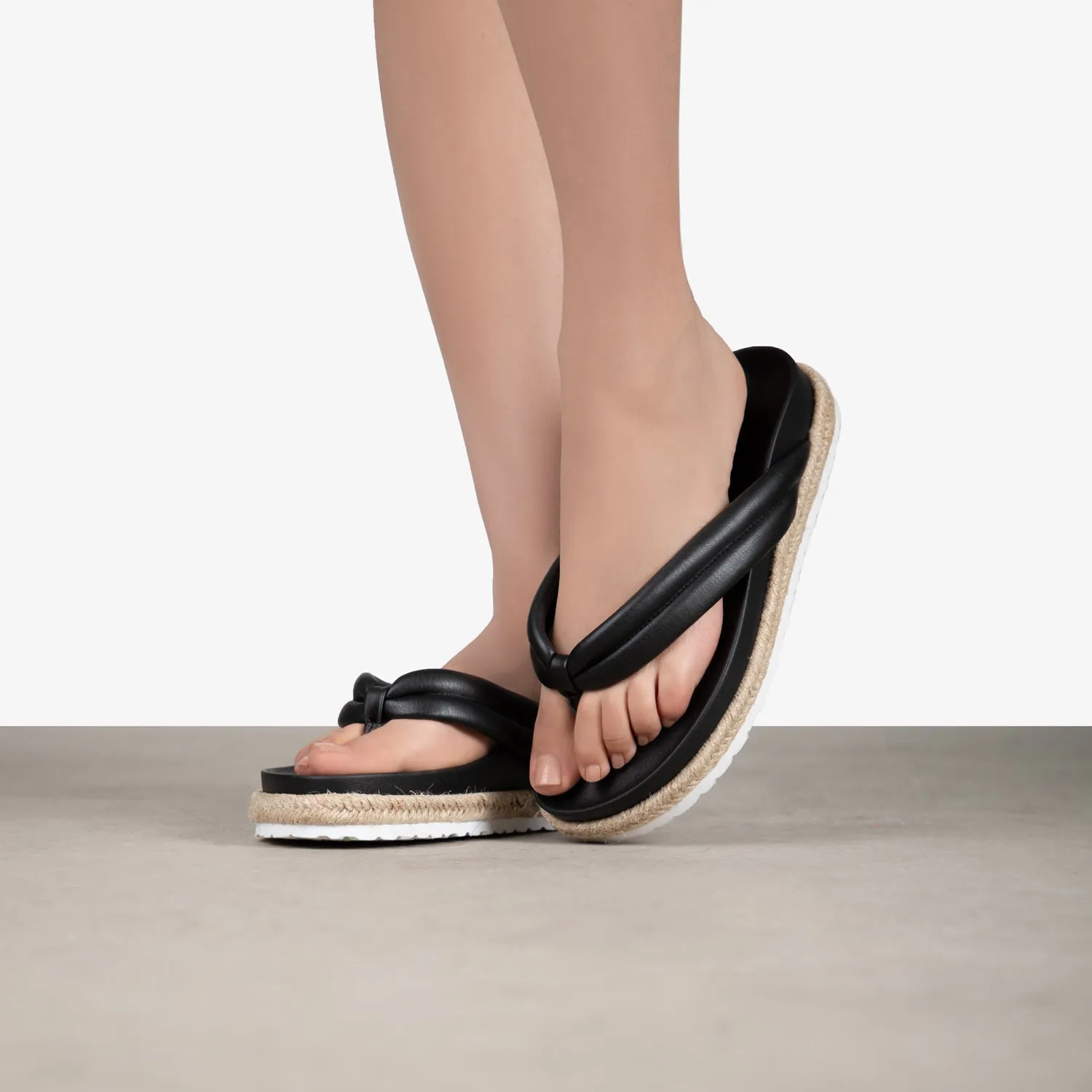 RAID Calvine Flat Sandals in Black